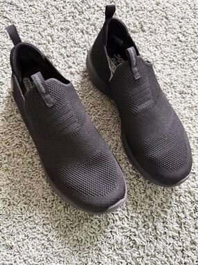 Skechers Black Slip-On Knit Trainers